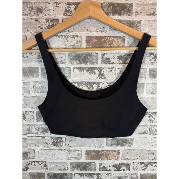 Vuori Other - Vuori Sports Bra Women Small Black Scoop Neck Wide Strap Activewear